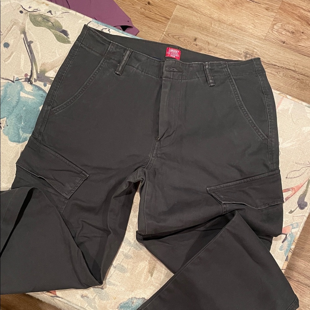 Men's Levi’s Charcoal Cargo Pants